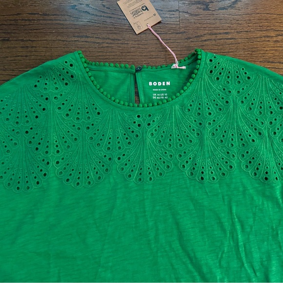 NWT Boden Elevated Tee! - Picture 2 of 4